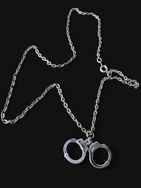 Silver tone Handcuff Pendant Necklace - Silver Chain spring ring clasp